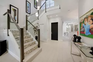 1366 W Harbor Vw W, Hollywood, FL 33019 - Photo 1