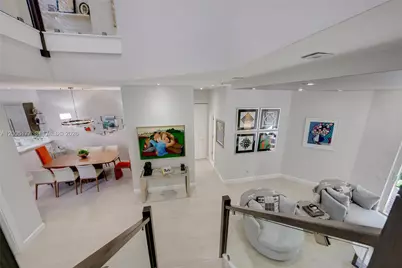 1366 W Harbor Vw W, Hollywood, FL 33019 - Photo 17