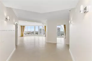 21150 Point Pl, Aventura, FL 33180 - Photo 5