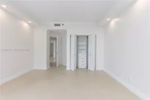 21150 Point Pl, Aventura, FL 33180 - Photo 31