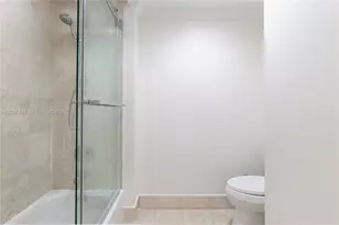 21150 Point Pl, Aventura, FL 33180 - Photo 33