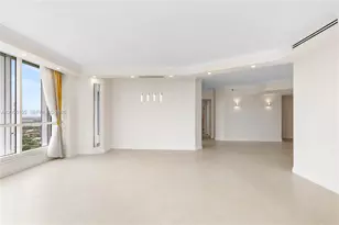 21150 Point Pl, Aventura, FL 33180 - Photo 9