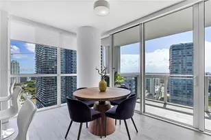 1080 Brickell Ave, Miami, FL 33131 - Photo 9