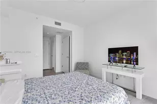 1080 Brickell Ave, Miami, FL 33131 - Photo 17