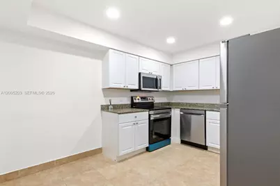 16400 Golf Club Rd #104, Weston, FL 33326 - Photo 15