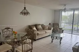 1101 Colony Point Cir, Pembroke Pines, FL 33026 - Photo 5
