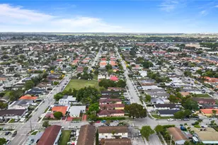 11002 SW 3rd St, Sweetwater, FL 33174 - Photo 9