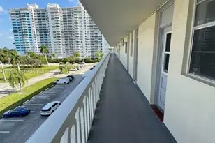 2861 Leonard Dr, Aventura, FL 33160 - Photo 17