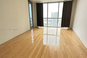 1750 N Bayshore Dr, Miami, FL 33132 - Photo 3