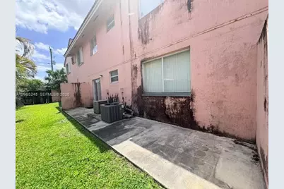 8019 Lake Dr #103, Doral, FL 33166 - Photo 17