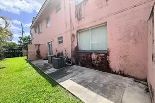 8019 Lake Dr, Doral, FL 33166 - Photo 17
