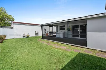 13226 NW 5th Ter, Miami, FL 33182 - Photo 21