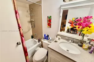 431 Chatham U, West Palm Beach, FL 33417 - Photo 7
