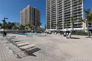 2625 Collins Ave, Miami Beach, FL 33140 - Photo 25