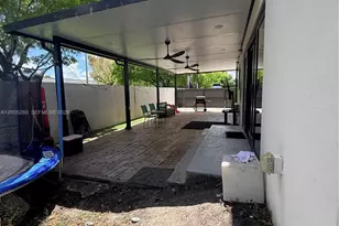 102 NW 10th Pl, Florida City, FL 33034 - Photo 37