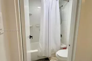 100 Lincoln Rd, Miami Beach, FL 33139 - Photo 11