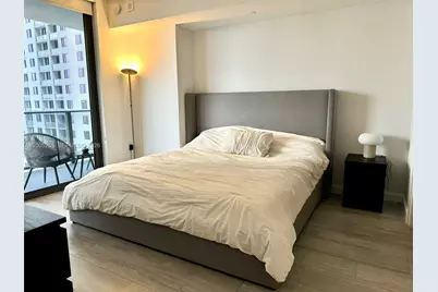 45 SW 9th St #3107, Miami, FL 33130 - Photo 5