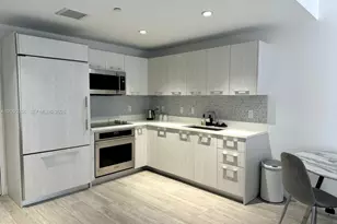 45 SW 9th St, Miami, FL 33130 - Photo 3