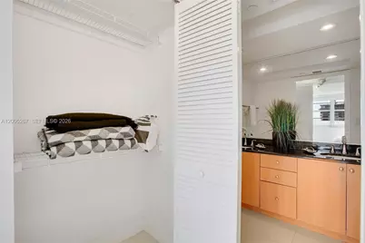 6917 Collins Ave #820, Miami Beach, FL 33141 - Photo 17