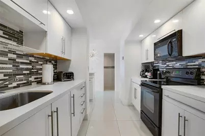 6917 Collins Ave #820, Miami Beach, FL 33141 - Photo 13