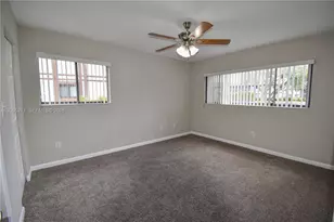 9955 N Belfort Cir, Tamarac, FL 33321 - Photo 13
