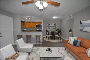 9955 N Belfort Cir, Tamarac, FL 33321 - Photo 3