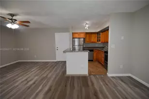 9955 N Belfort Cir, Tamarac, FL 33321 - Photo 5