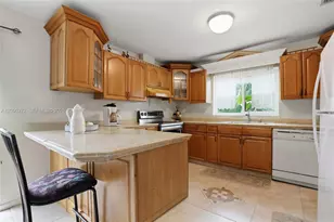 1066 Highlands Dr, Naples, FL 34103 - Photo 13
