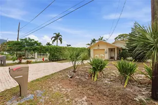 1066 Highlands Dr, Naples, FL 34103 - Photo 29