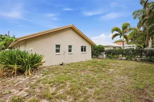 1066 Highlands Dr, Naples, FL 34103 - Photo 31