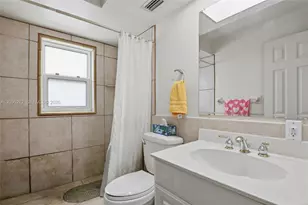 1066 Highlands Dr, Naples, FL 34103 - Photo 25