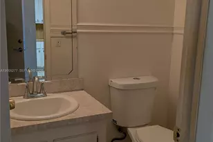 16751 NE 9th Ave, North Miami Beach, FL 33162 - Photo 5
