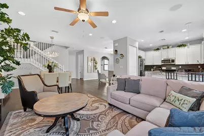 19278 NE 6th Ave, Miami, FL 33179 - Photo 13