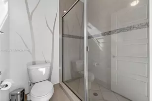 19278 NE 6th Ave, Miami, FL 33179 - Photo 29