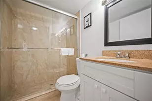 7195 NW 179th St, Hialeah, FL 33015 - Photo 3