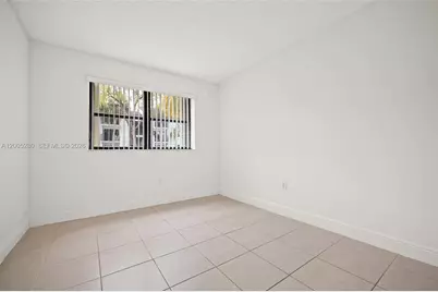 7195 NW 179th St #106, Hialeah, FL 33015 - Photo 31