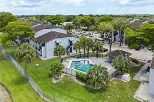 7195 NW 179th St, Hialeah, FL 33015 - Photo 21