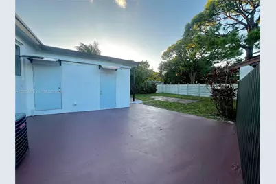 1715 NW 180th Ter, Miami Gardens, FL 33056 - Photo 37
