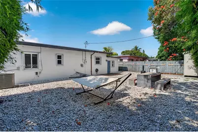 541 NW 109th St, Miami, FL 33168 - Photo 21