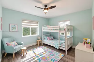 541 NW 109th St, Miami, FL 33168 - Photo 11
