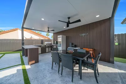 990 NW 131st Ave, Miami, FL 33182 - Photo 45