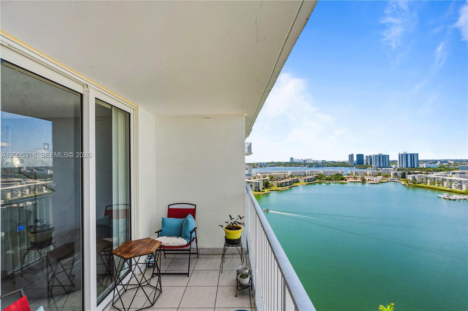 2851 NE 183rd St #2012E main architectural view