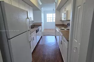 11730 SW 2nd St, Pembroke Pines, FL 33025 - Photo 5