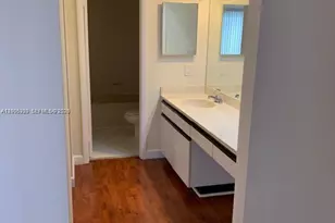 15292 SW 46th Ln Dr, Miami, FL 33185 - Photo 9
