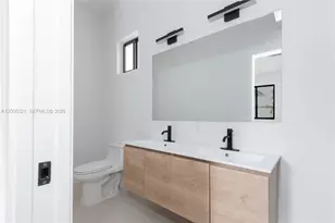 4517 NW 3rd St, Miami, FL 33126 - Photo 11