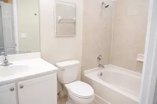 11503 NW 89th St, Doral, FL 33178 - Photo 23