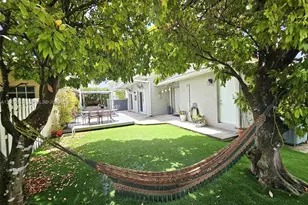 15429 SW 92nd St, Miami, FL 33196 - Photo 3