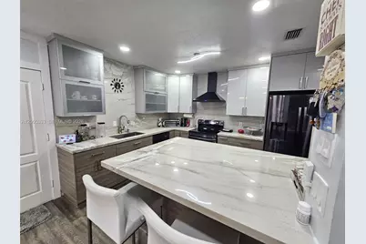 15429 SW 92nd St, Miami, FL 33196 - Photo 1