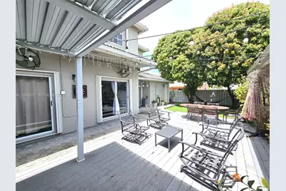 15429 SW 92nd St, Miami, FL 33196 - Photo 9