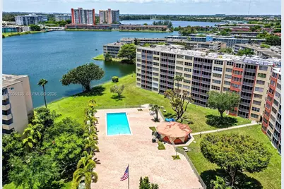 1750 NE 191st St #100-1, Miami, FL 33179 - Photo 3
